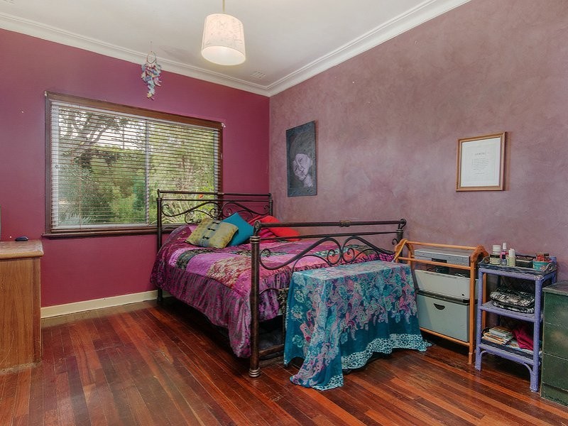 124 Medina Ave, Medina WA 6167