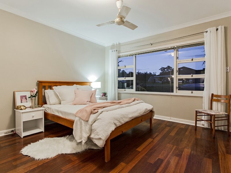 10 Leghorn Road, Orelia WA 6167