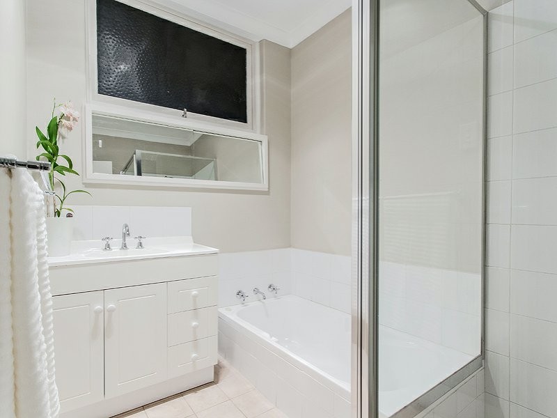 10 Leghorn Road, Orelia WA 6167