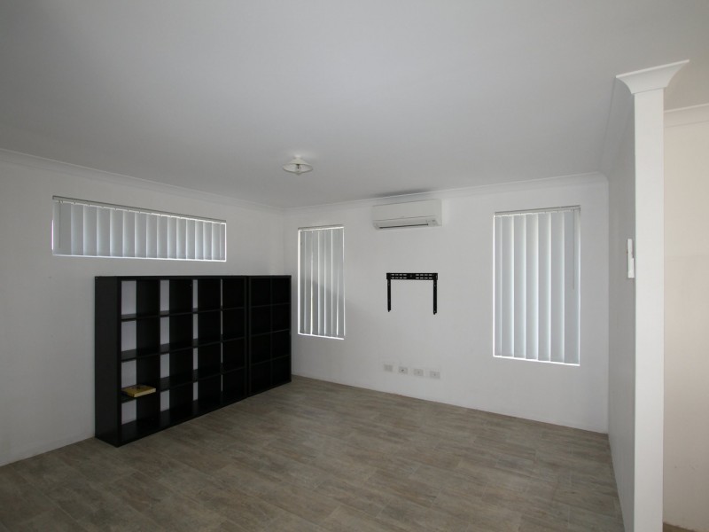 5 Ealing Road, Wellard WA 6170