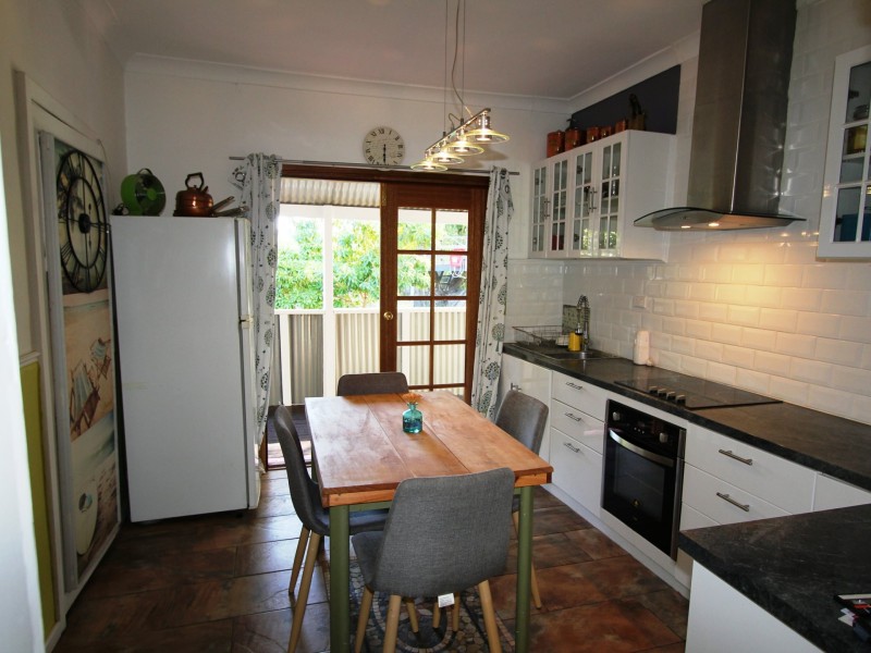 16 Munday Way, Medina WA 6167