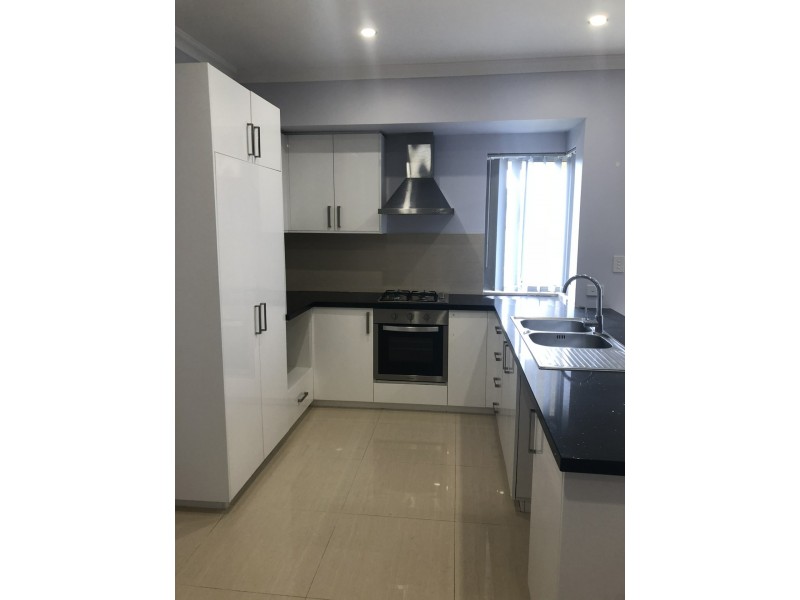 44 Maydwell Way, Calista WA 6167
