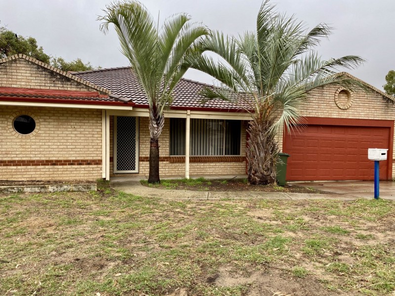 32 Perham Crescent, Leda WA 6170
