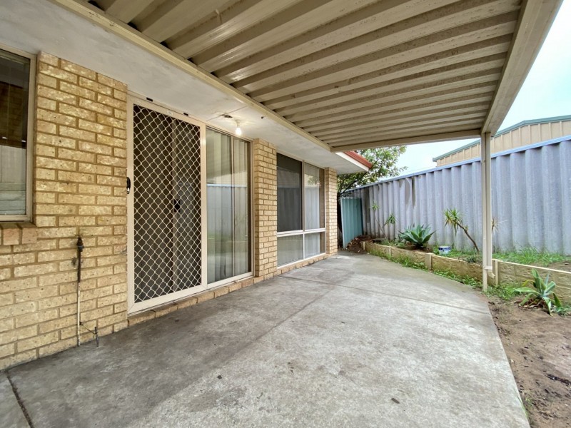 32 Perham Crescent, Leda WA 6170