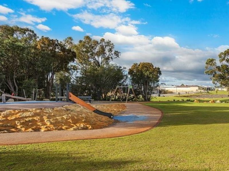 10 Epidote Vista, Wellard WA 6170