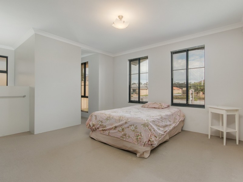 104 Price Parkway, Bertram WA 6167