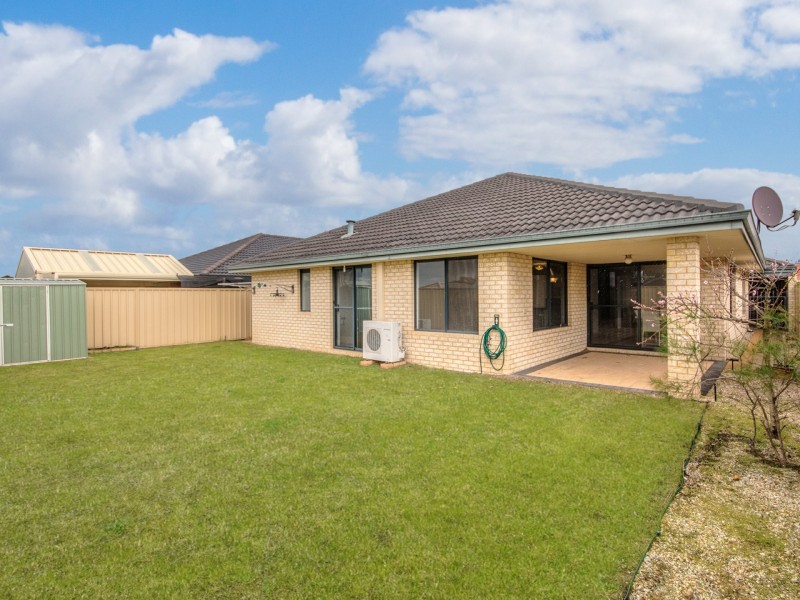 104 Price Parkway, Bertram WA 6167