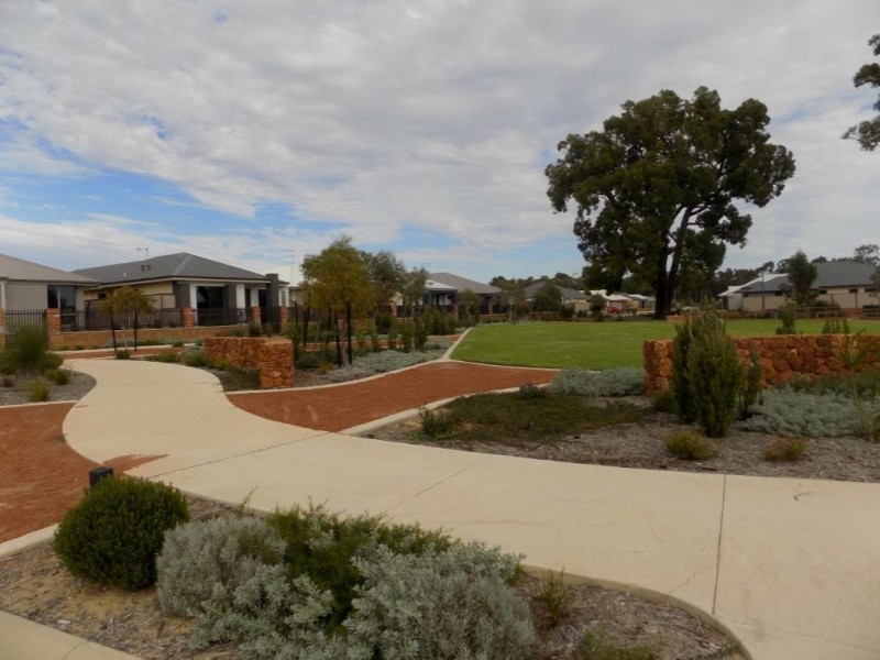 25 Haywire Avenue, Whitby WA 6123