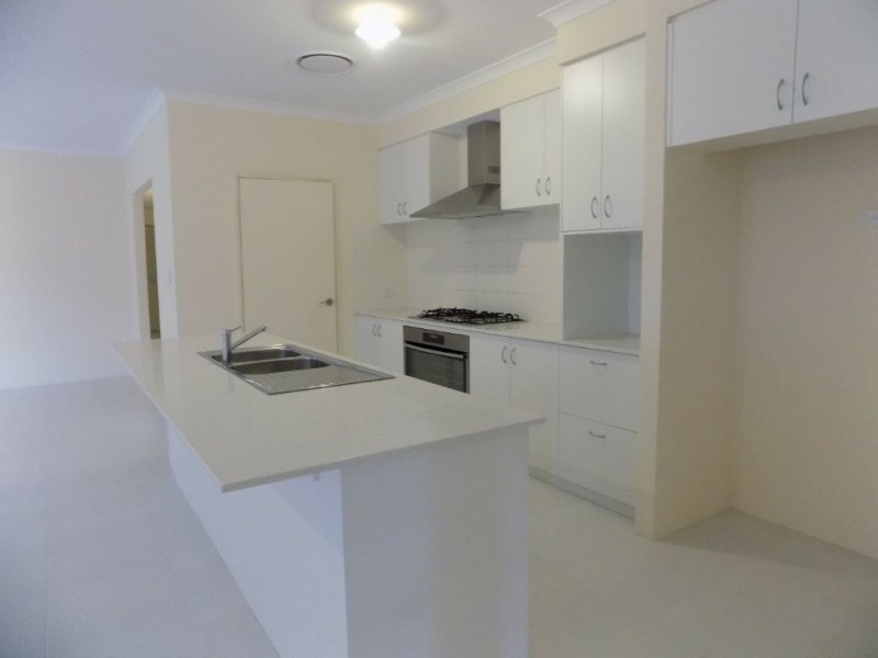 25 Haywire Avenue, Whitby WA 6123