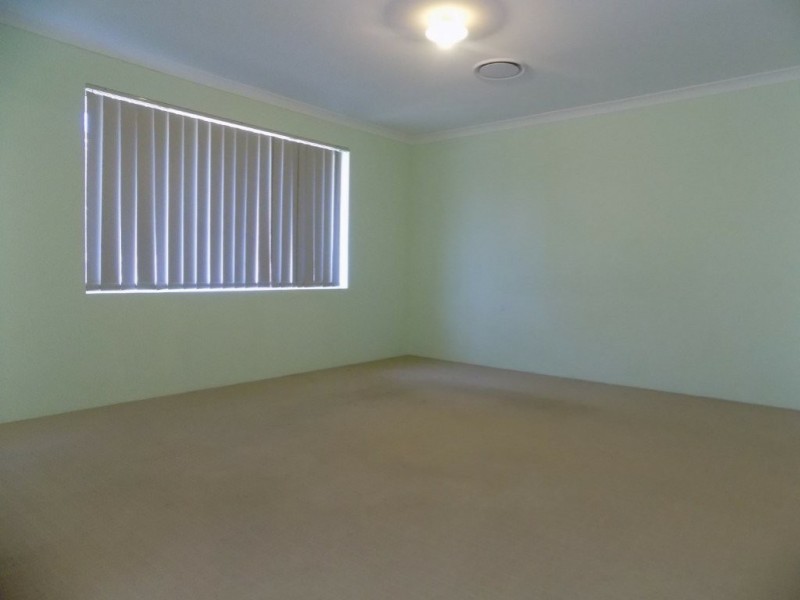 25 Haywire Avenue, Whitby WA 6123