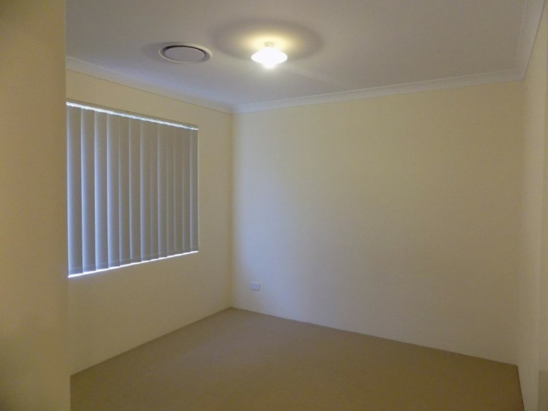 25 Haywire Avenue, Whitby WA 6123