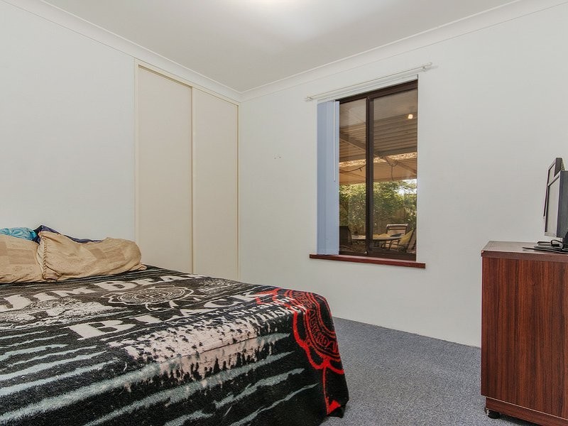 2 Burrows Place, Parmelia WA 6167