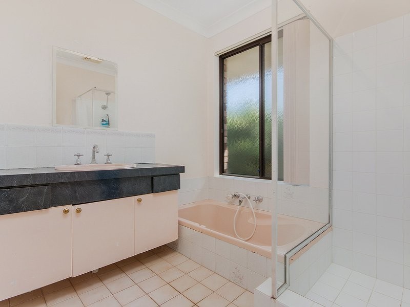 2 Burrows Place, Parmelia WA 6167