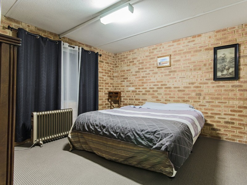 3 Chester Court, Orelia WA 6167