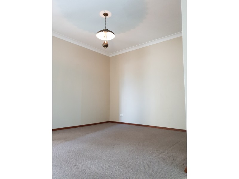 33 Pollard Way, Warnbro WA 6169