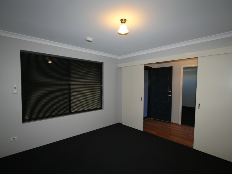 10 Chertsey Way, Wellard WA 6170