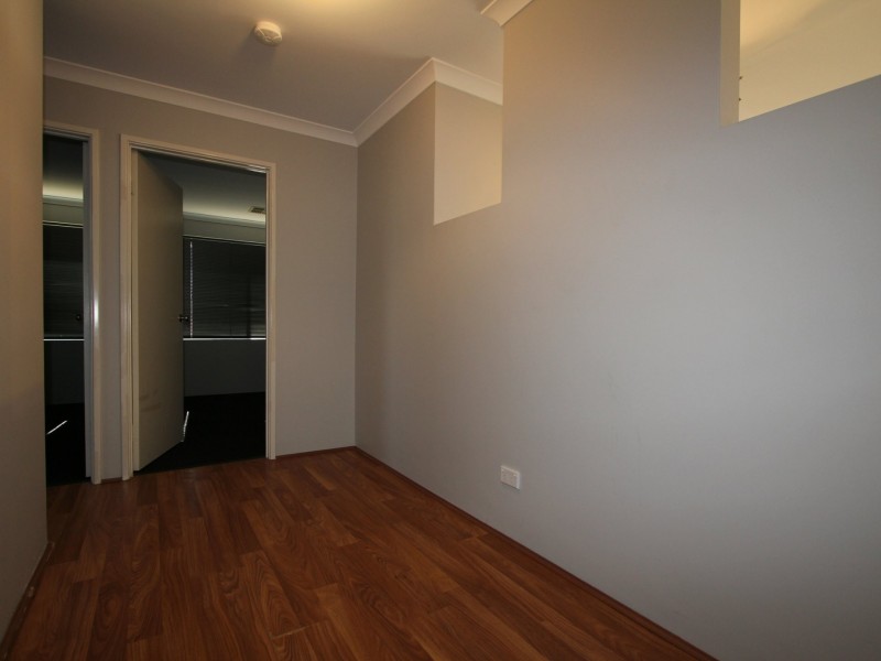 10 Chertsey Way, Wellard WA 6170