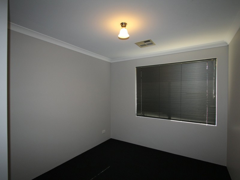 10 Chertsey Way, Wellard WA 6170