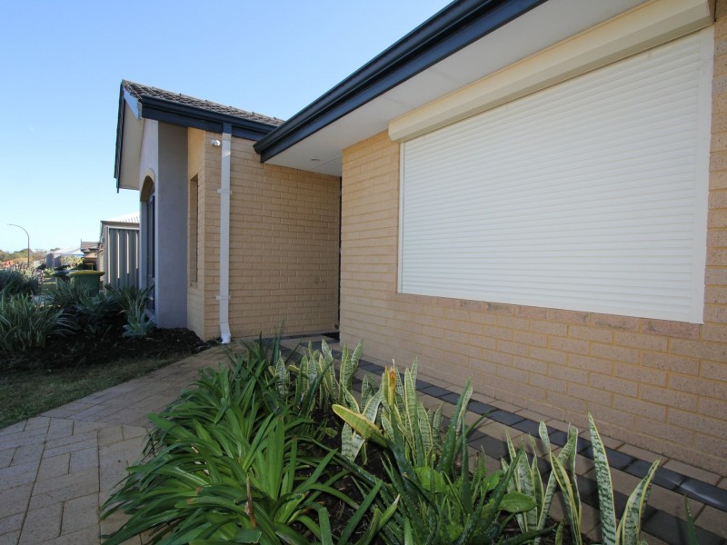 10 Chertsey Way, Wellard WA 6170