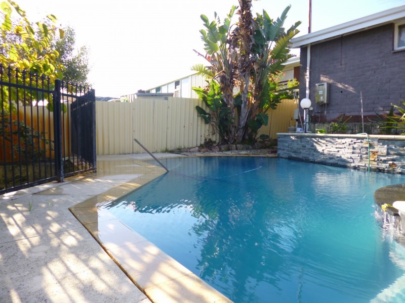 39 Orelia Ave, Orelia WA 6167