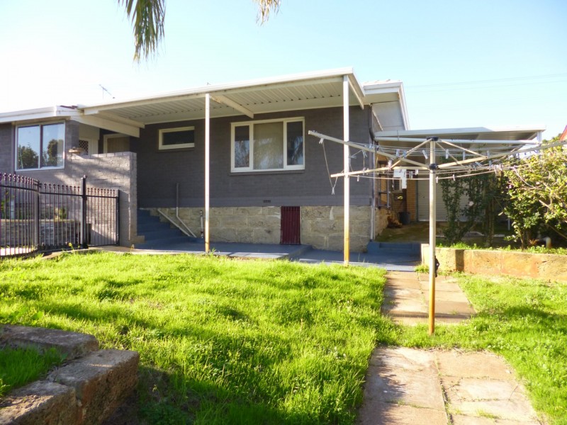 39 Orelia Ave, Orelia WA 6167