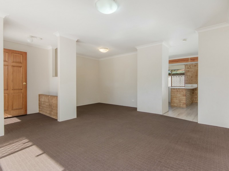 2 Riley Place, Leda WA 6170