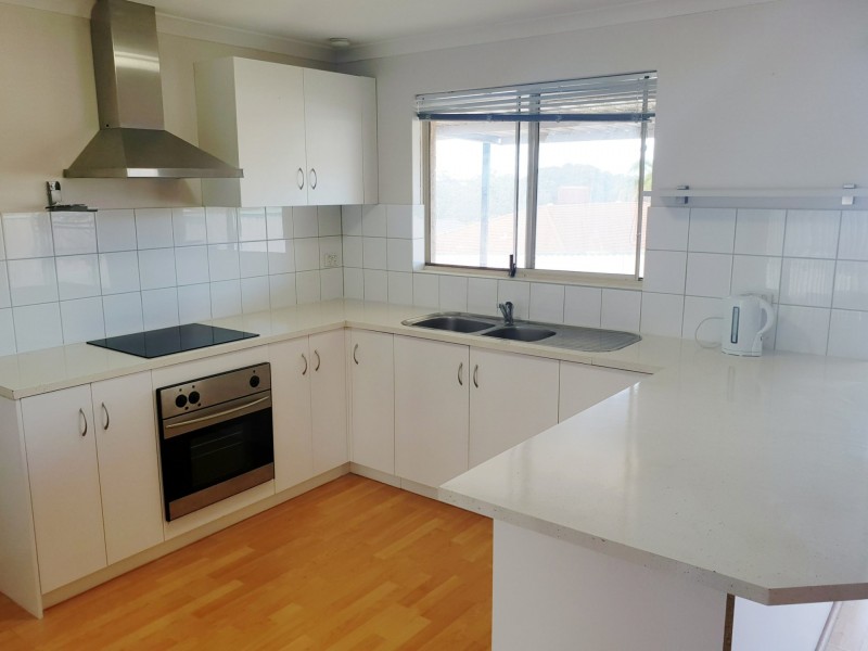 13 Kongal Heights, Leda WA 6170