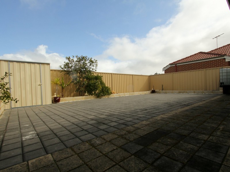 4 Antrim Way, Bertram WA 6167