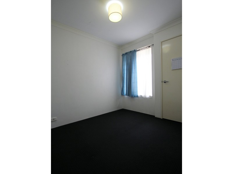 4 Antrim Way, Bertram WA 6167