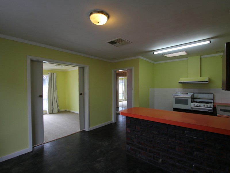 16 Pedder Way, Parmelia WA 6167