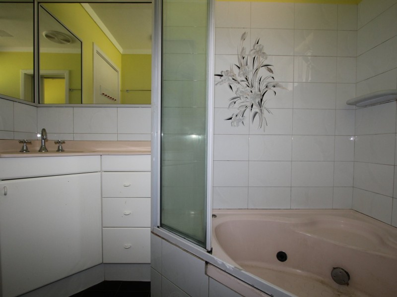 16 Pedder Way, Parmelia WA 6167