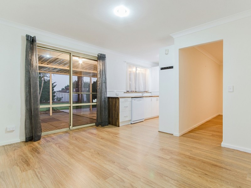 32 Tunnicliffe Street, Parmelia WA 6167