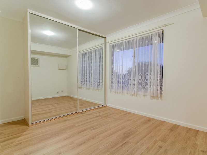 32 Tunnicliffe Street, Parmelia WA 6167