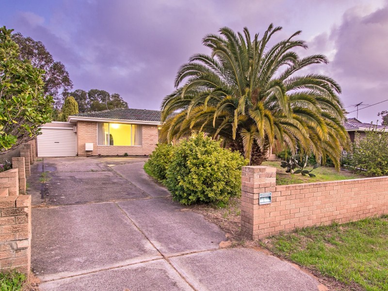 14 Hennessy Ave, Orelia WA 6167