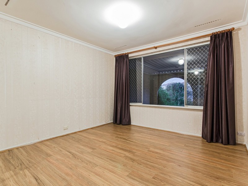 14 Hennessy Ave, Orelia WA 6167