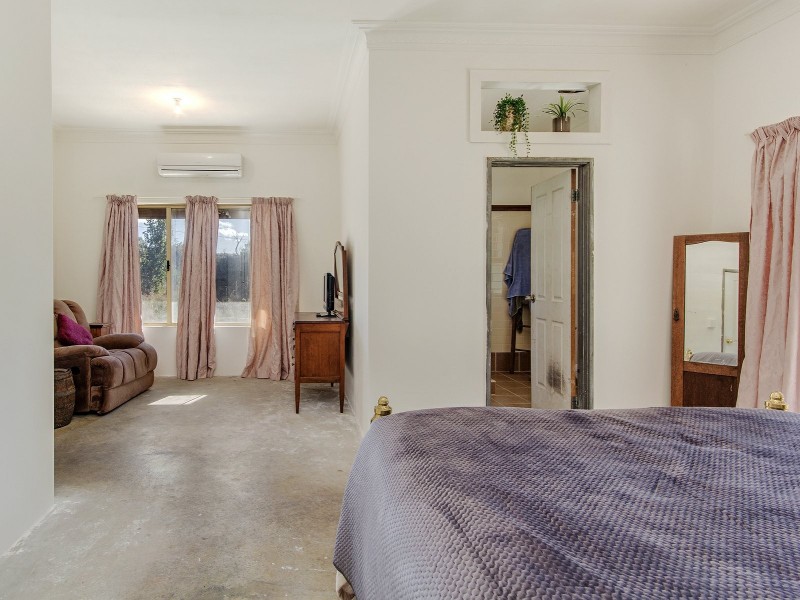 311 Nicolas Drive, Casuarina WA 6167