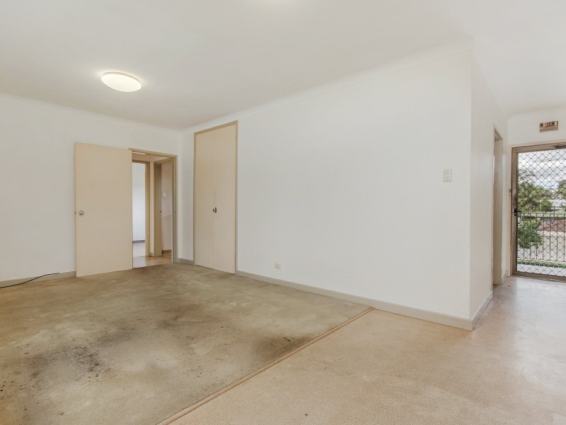 10/13 Milton Place, Orelia WA 6167