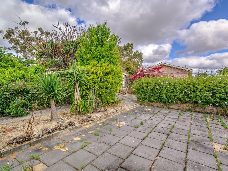 33 Westcott Road, Medina WA 6167