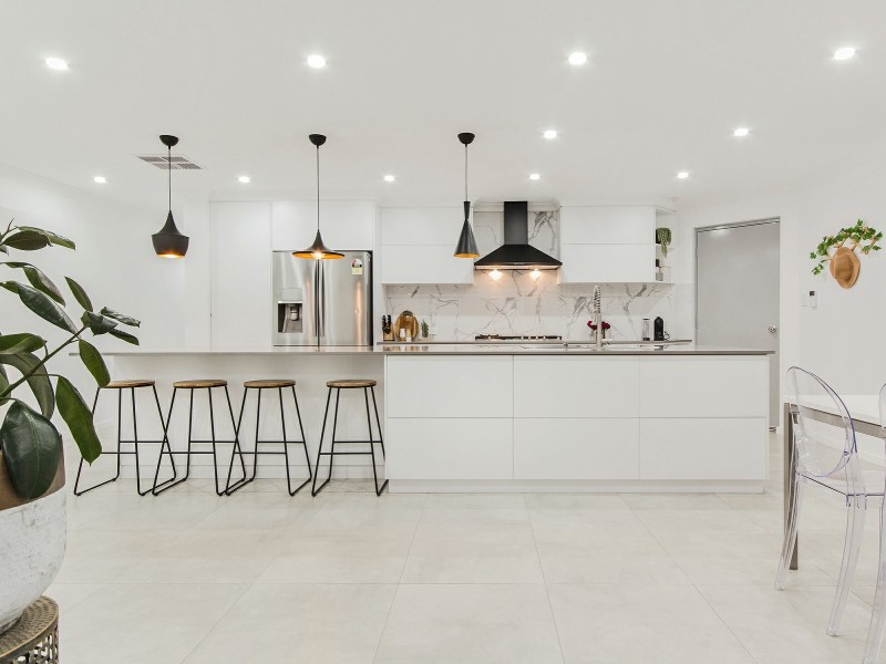 19 Lincoln Mews, Orelia WA 6167