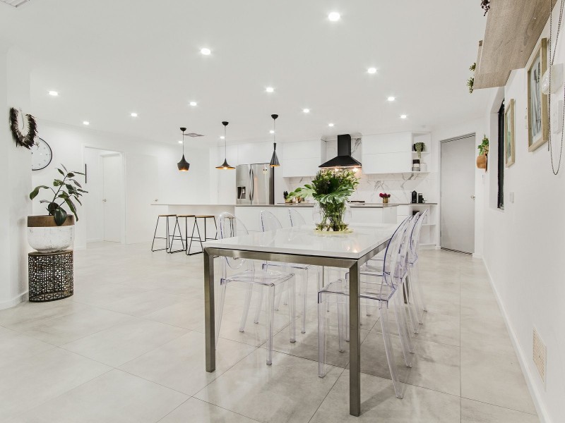 19 Lincoln Mews, Orelia WA 6167