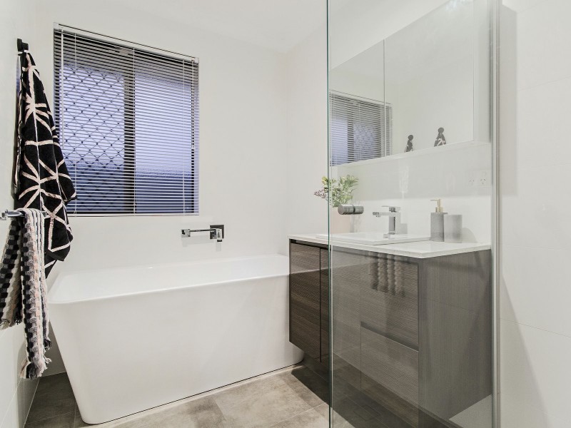 19 Lincoln Mews, Orelia WA 6167