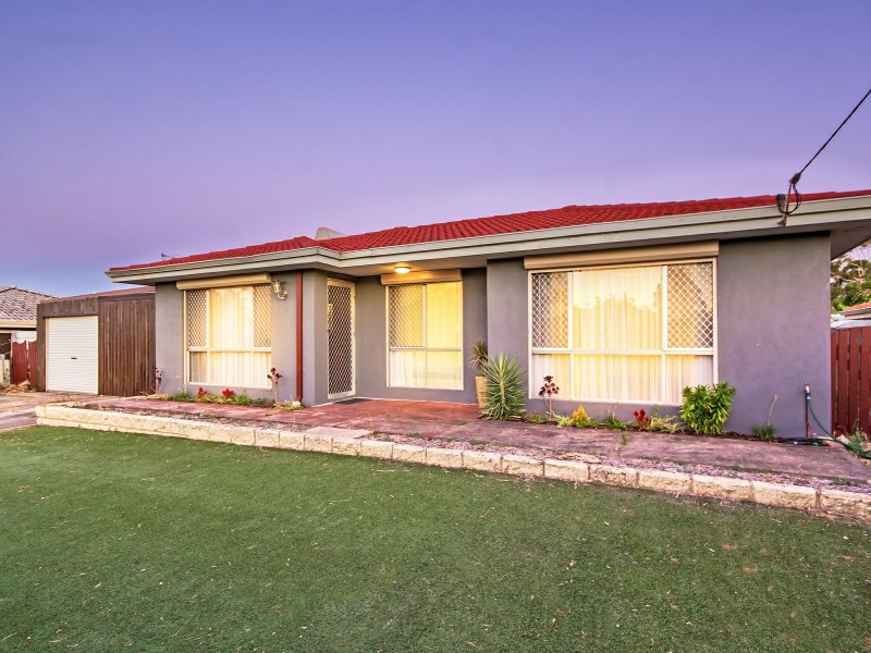 39 Woodley Way, Parmelia WA 6167