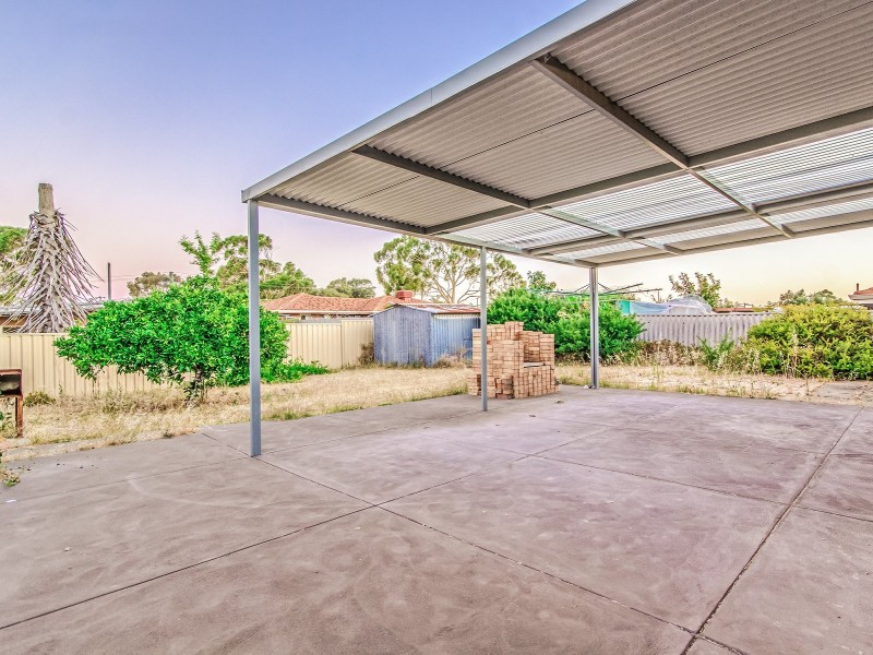 39 Woodley Way, Parmelia WA 6167