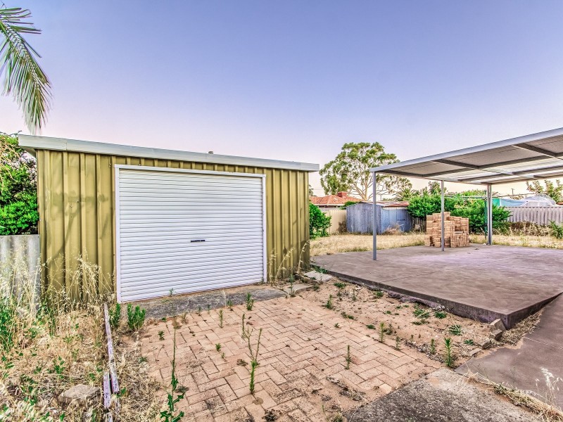 39 Woodley Way, Parmelia WA 6167