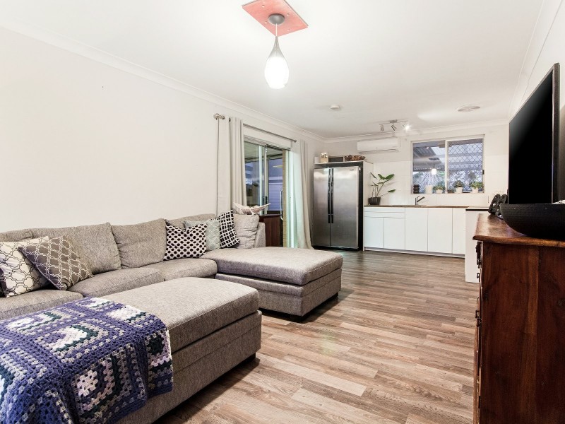 39 Woodley Way, Parmelia WA 6167