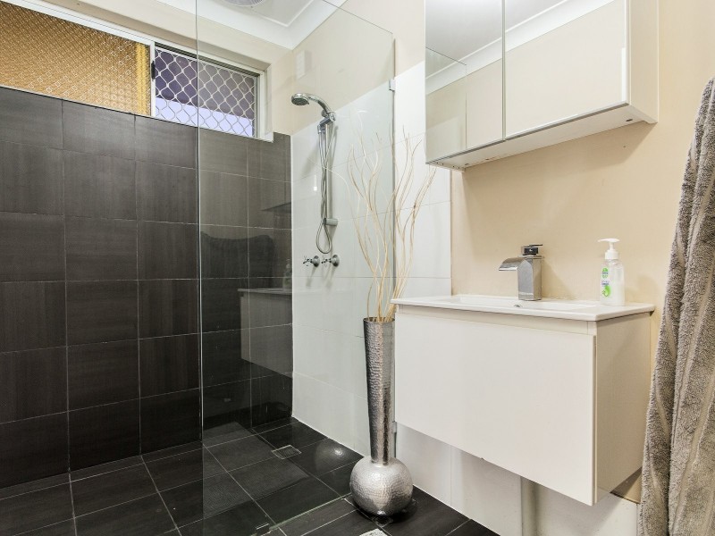 39 Woodley Way, Parmelia WA 6167