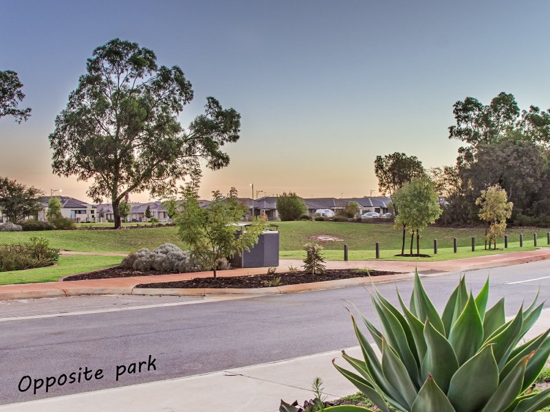 22 Dolomite Ave, Wellard WA 6170