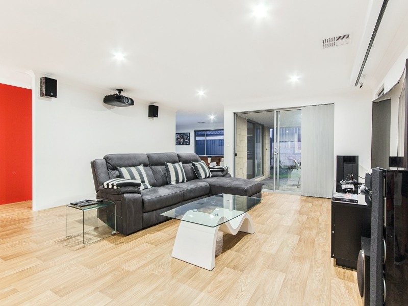 22 Dolomite Ave, Wellard WA 6170