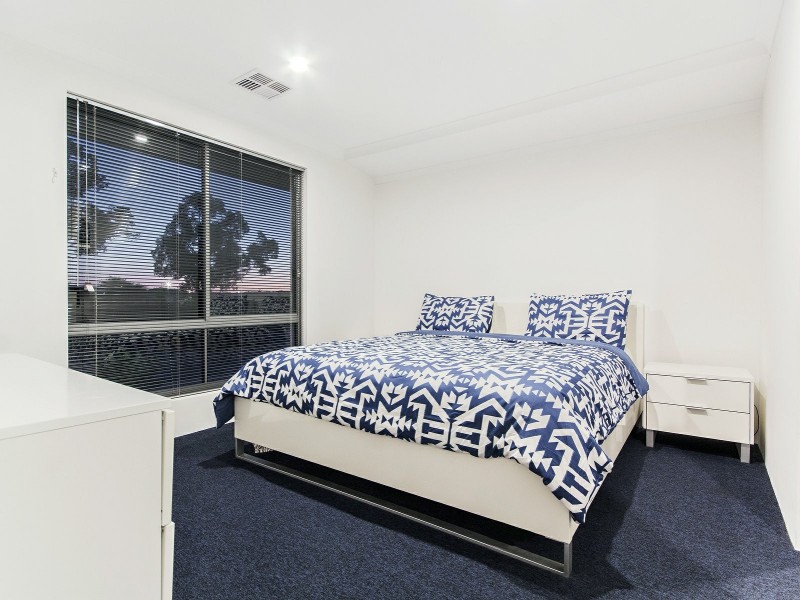 22 Dolomite Ave, Wellard WA 6170