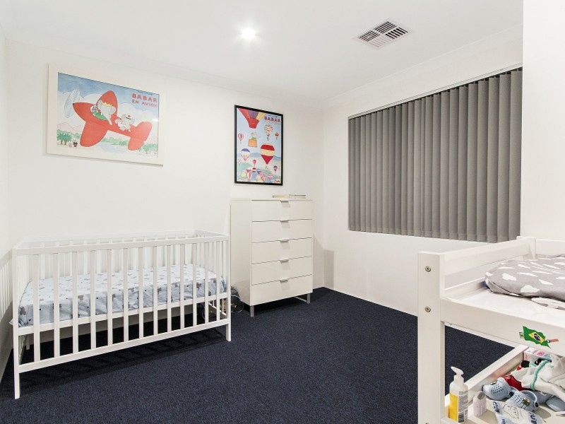 22 Dolomite Ave, Wellard WA 6170